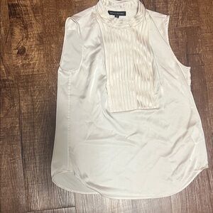 Banana Republic Cream Sleeveless Top - XSP